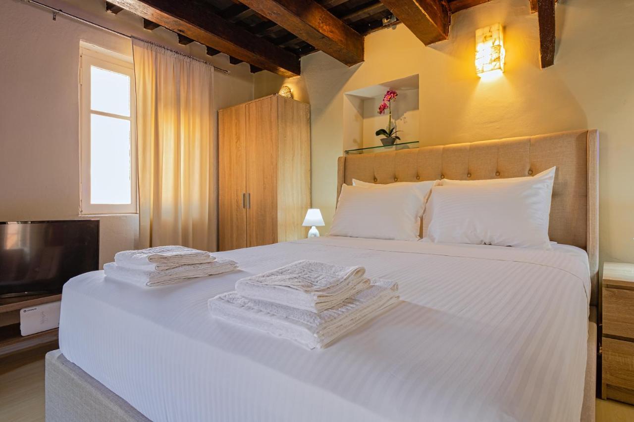 Ydragogeio Rooms Old Town La Canée Extérieur photo